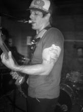 EXPERIMENTAL DENTAL SCHOOL_PAPIER TIGRE_mardi 7 novembre, entrée au chapeau.